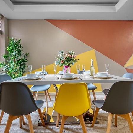 4 Bedroom, 6 Beds, 3 Bathrooms, Near Nec & Birmingham Airport, Business, Contractor And Family Friendly, Free Wi-Fi, Free Parking Coventry Bagian luar foto