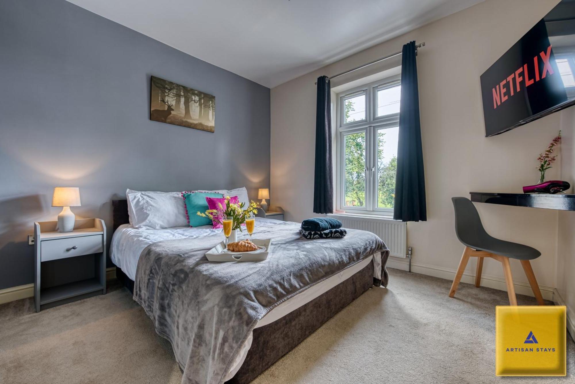 4 Bedroom, 6 Beds, 3 Bathrooms, Near Nec & Birmingham Airport, Business, Contractor And Family Friendly, Free Wi-Fi, Free Parking Coventry Bagian luar foto